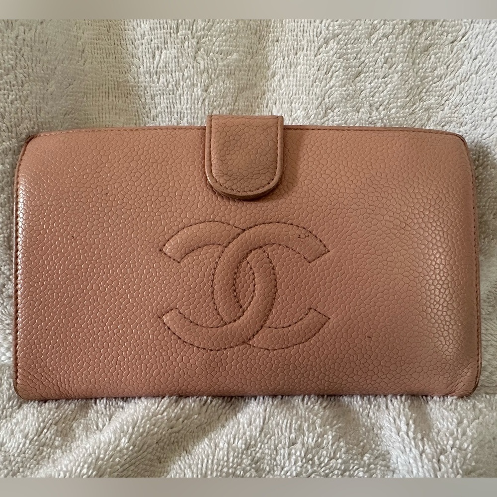 Chanel Cc Logo Caviar Skin Long Bifold Wallet